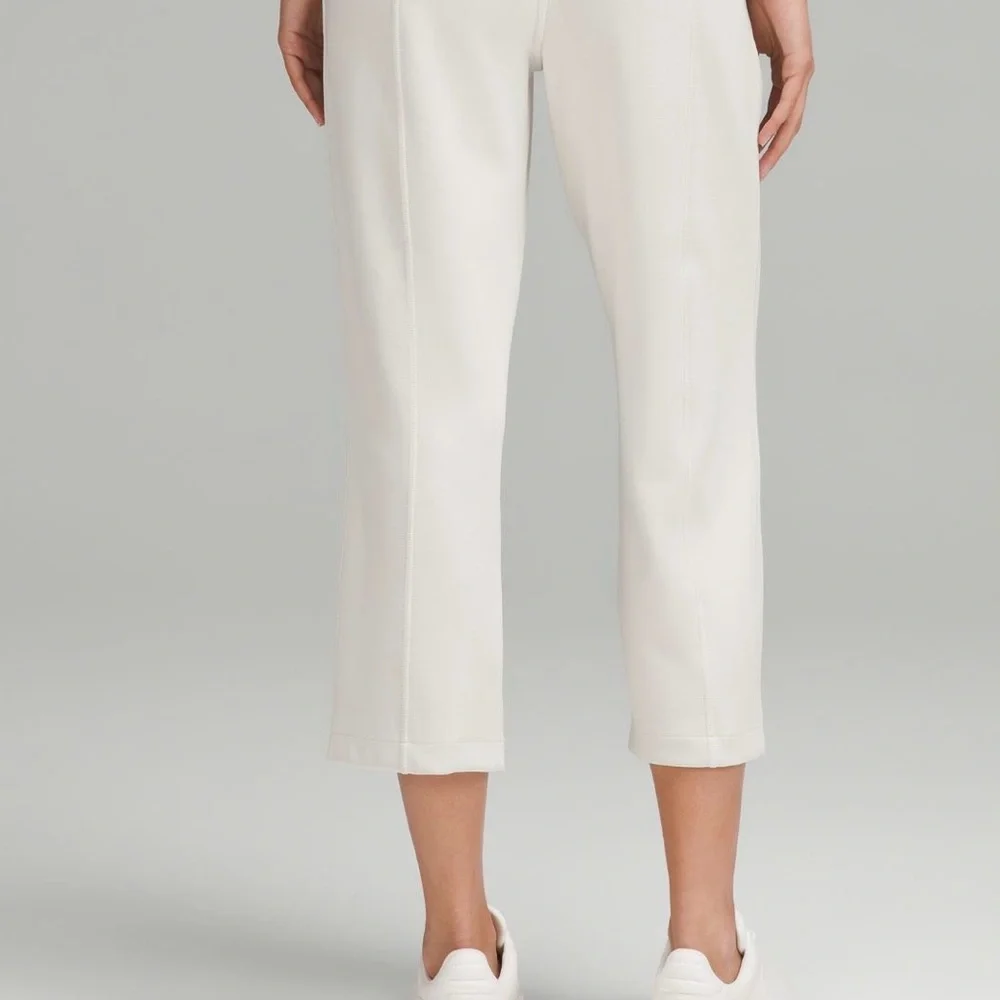 Lululemon Softstreme HR Straight Leg Cropped Pant 24” - Picture 3 of 6